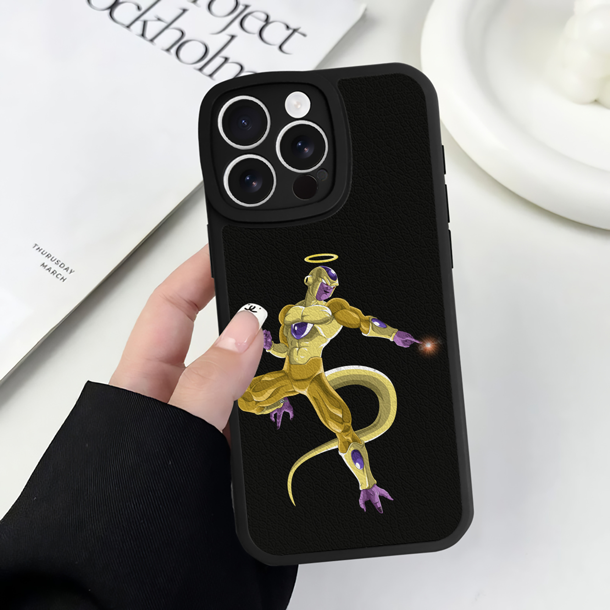 （画像用） ドラゴンボール フリーザ DRAGON BALL Frieza 【iPhone 16シリーズ対応】シリコンスマホケース（レザー調） 材質：シリコン